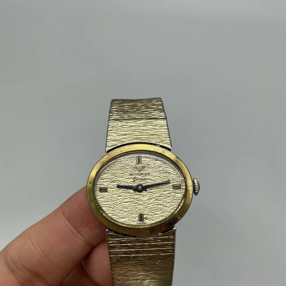 Vintage Wittnauer Geneve Womens Watch 27mm Gold Tone Dial Textured Manual Wind